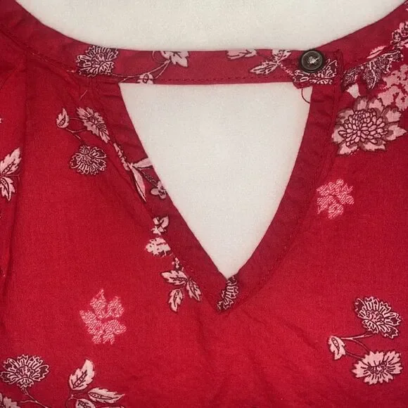 Universal Thread Top!  - Picture 4 of 8